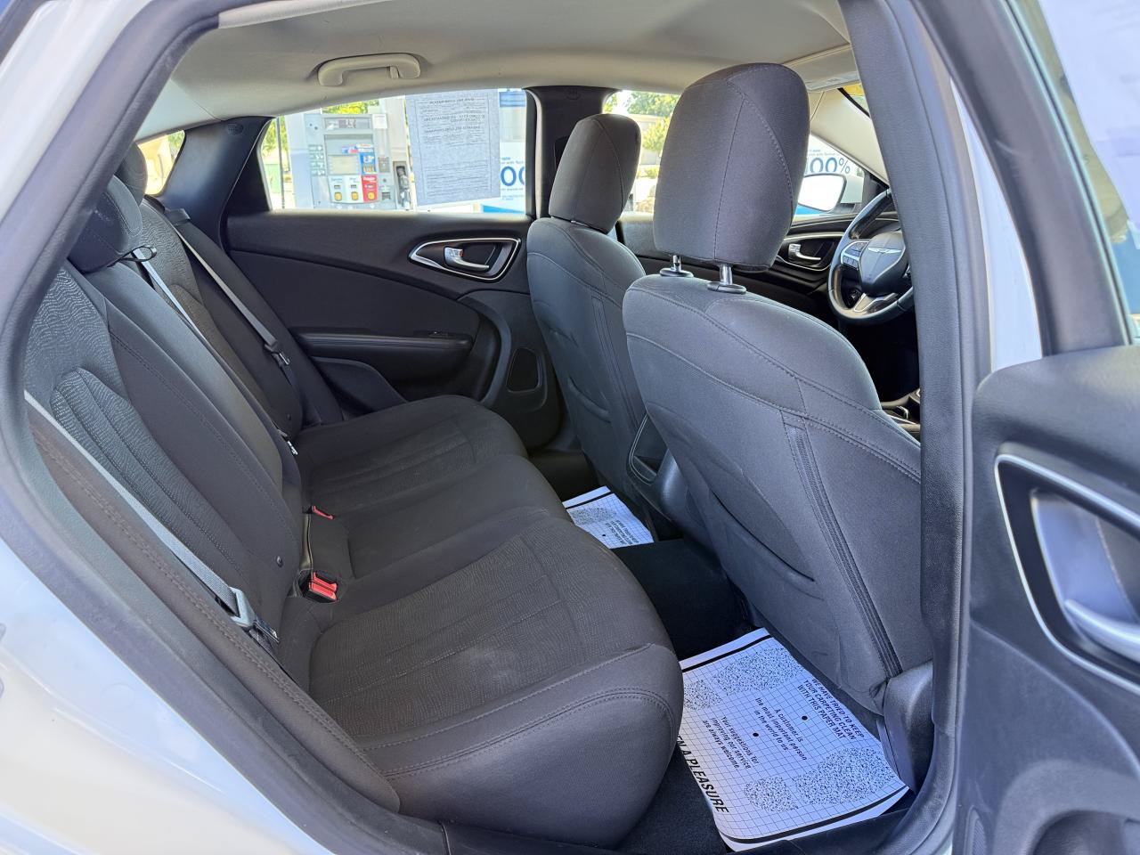 Used 2015 Chrysler 200 Limited w/ Convenience Group FWD image 16