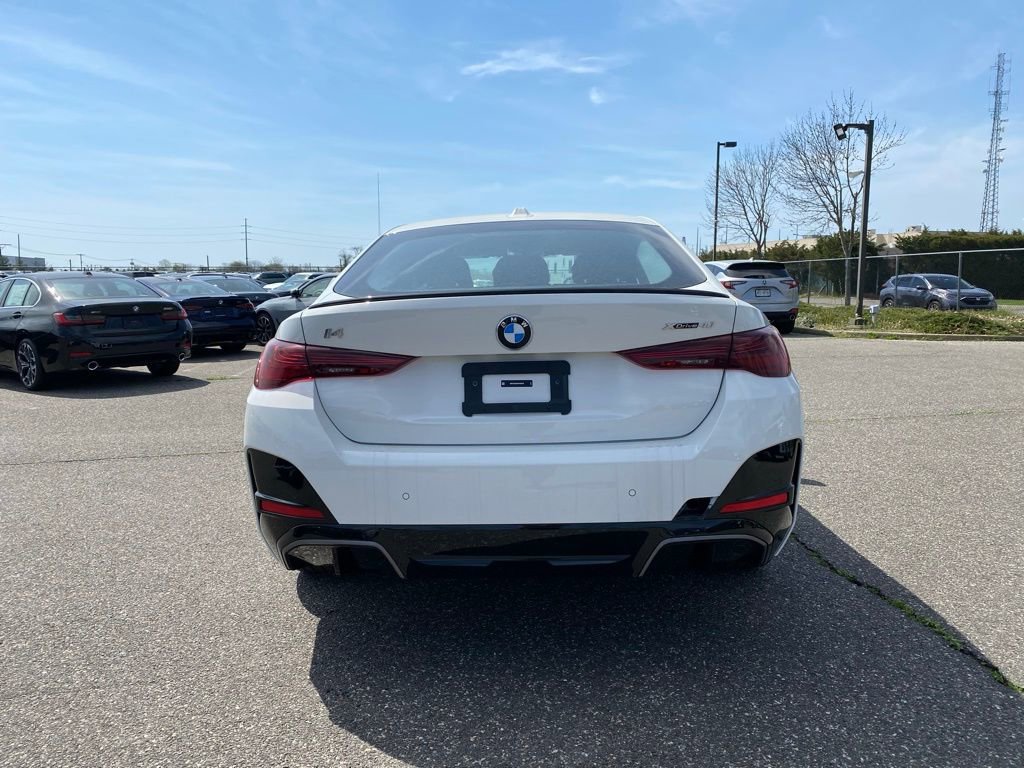 New 2026 BMW i4 xDrive40i w/ M Sport Package AWD/4WD image 3