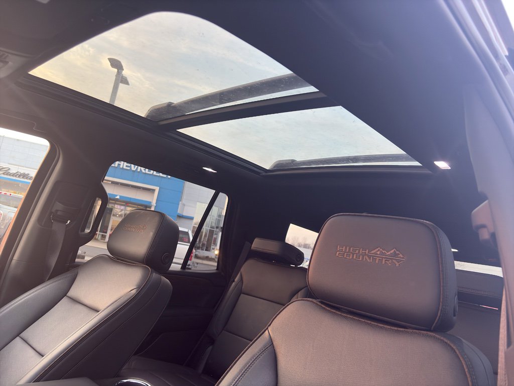 Used 2024 Chevrolet Tahoe High Country image 12