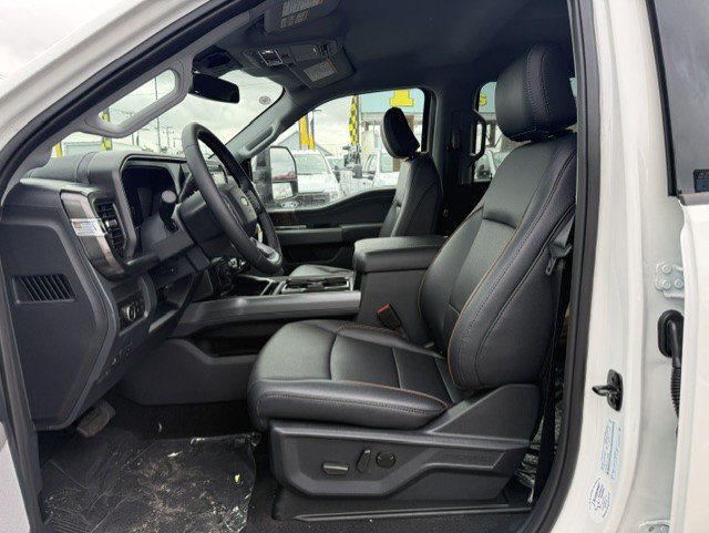 Used 2027 Ford F350 Lariat AWD/4WD image 13
