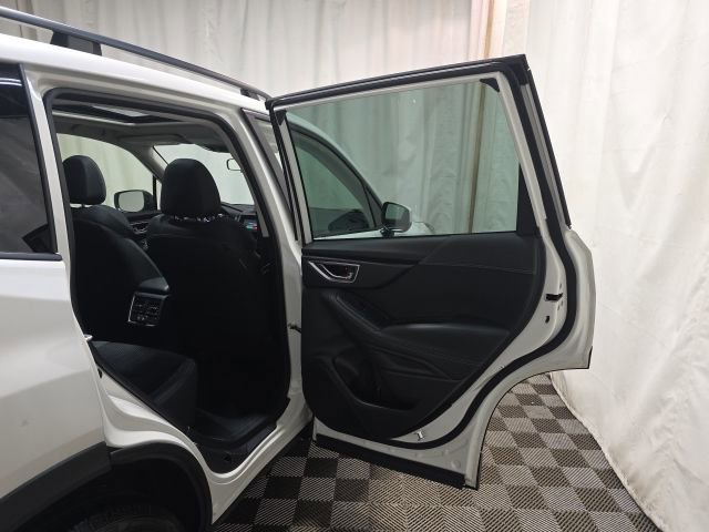 Certified 2023 Subaru Forester Premium image 29