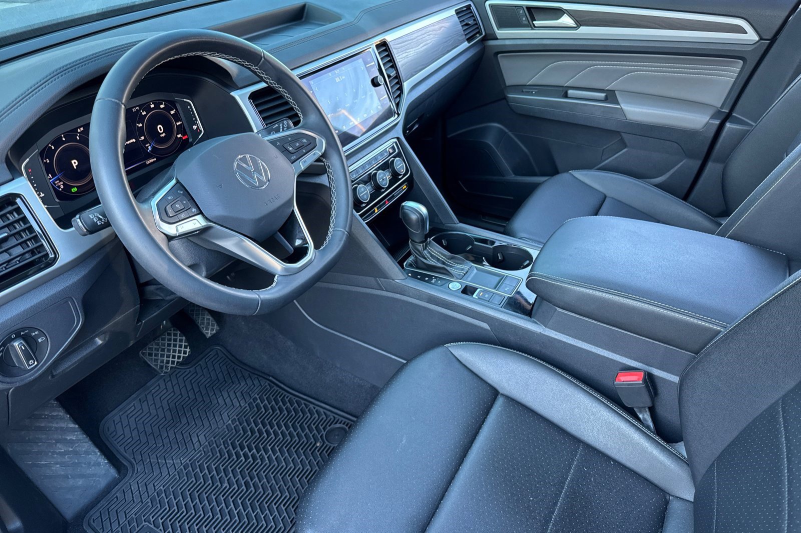 Used 2023 Volkswagen Atlas SE video 4