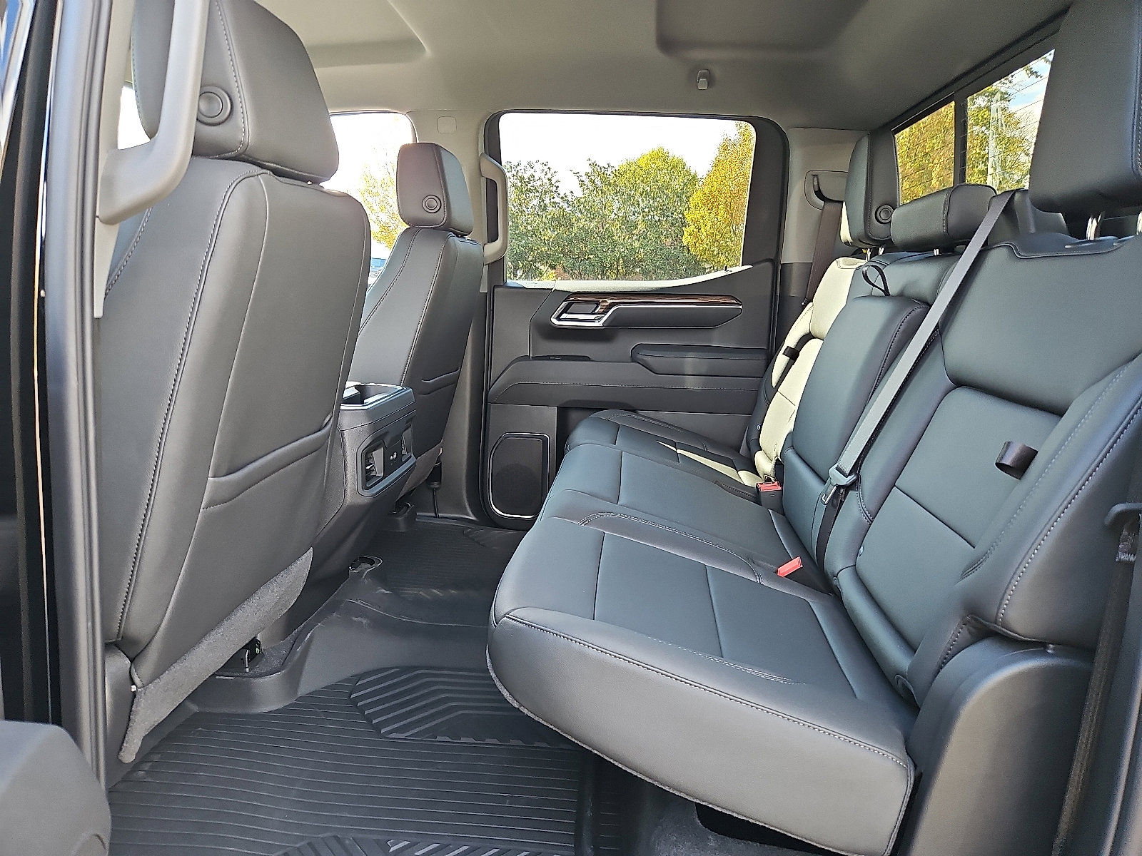 New 2026 Chevrolet Silverado 1500 LT Trail Boss w/ LT Trail Boss Premium Package image 5