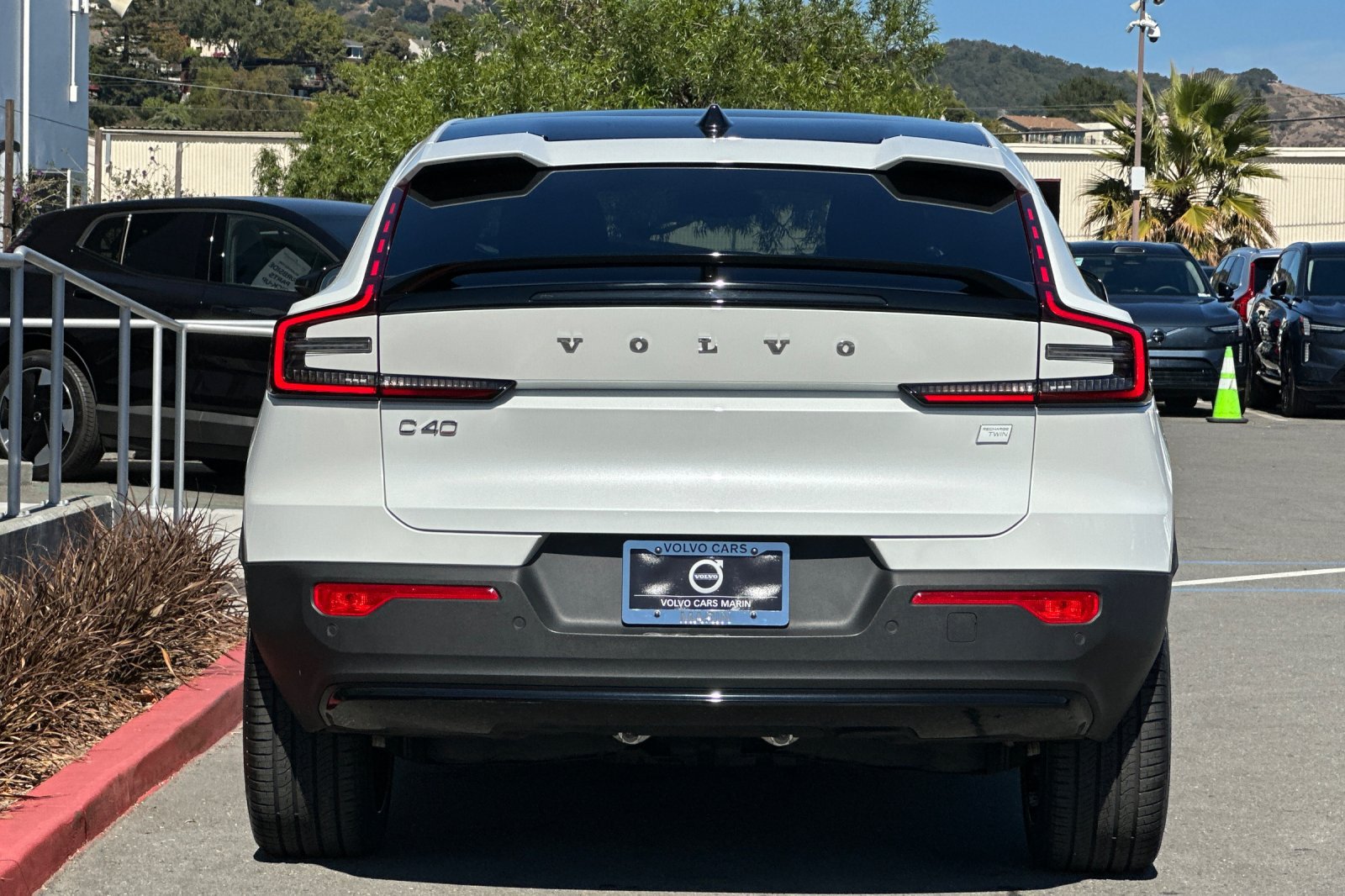Certified 2023 Volvo C40 P8 Recharge Ultimate w/ Protection Package Premier AWD/4WD image 8
