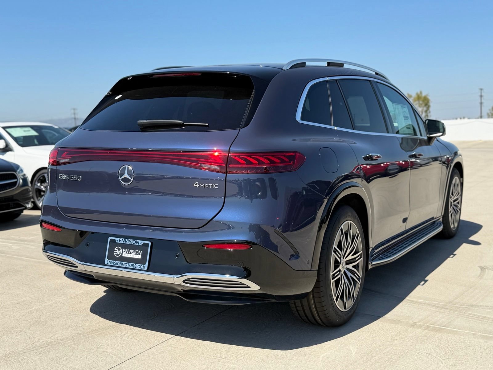 New 2026 Mercedes-Benz EQS 550 4MATIC SUV image 10