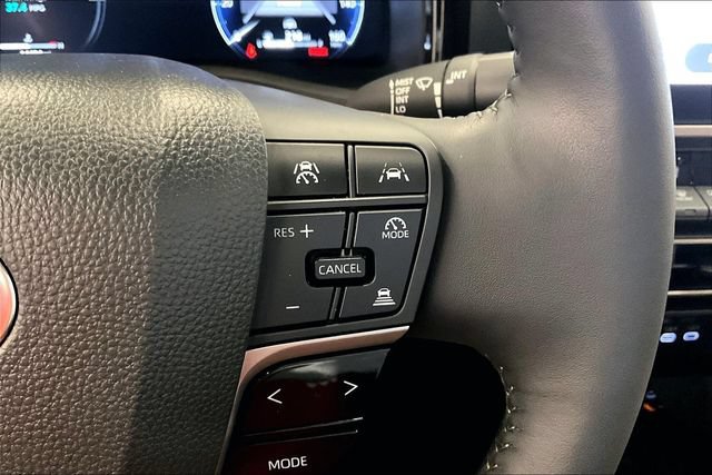 Used 2026 Toyota Camry XLE AWD/4WD image 27