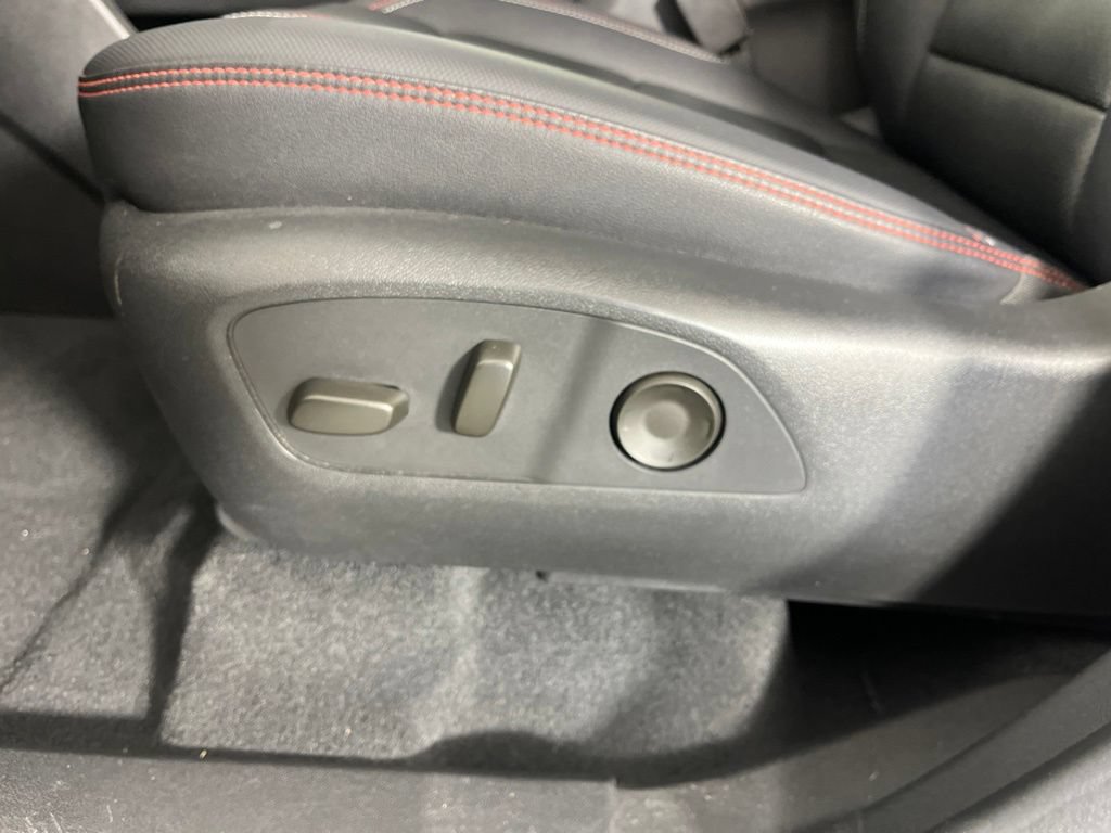 Certified 2024 Chevrolet Traverse RS AWD/4WD image 23