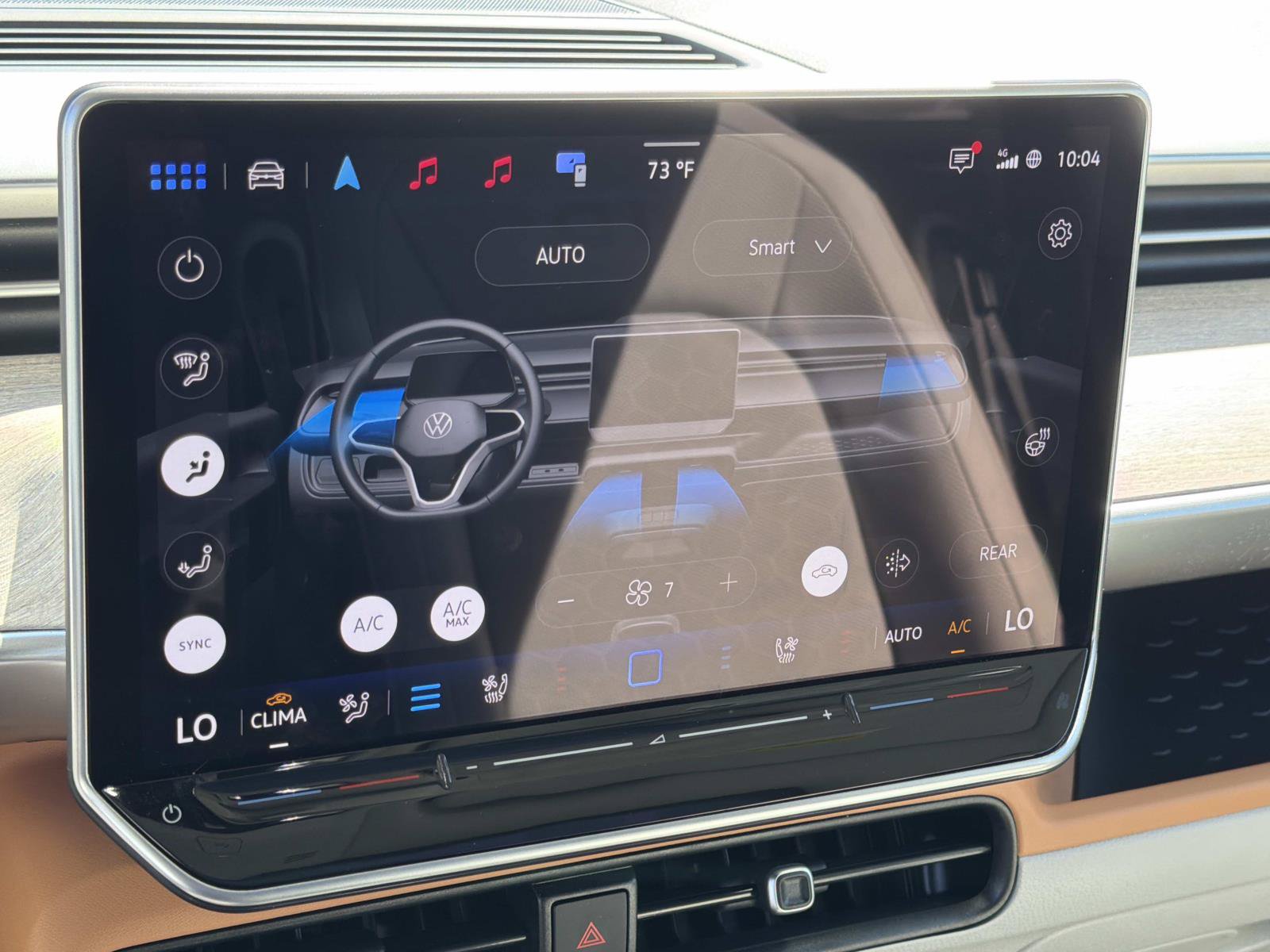 Certified 2025 Volkswagen ID. Buzz Pro S Plus AWD/4WD image 24