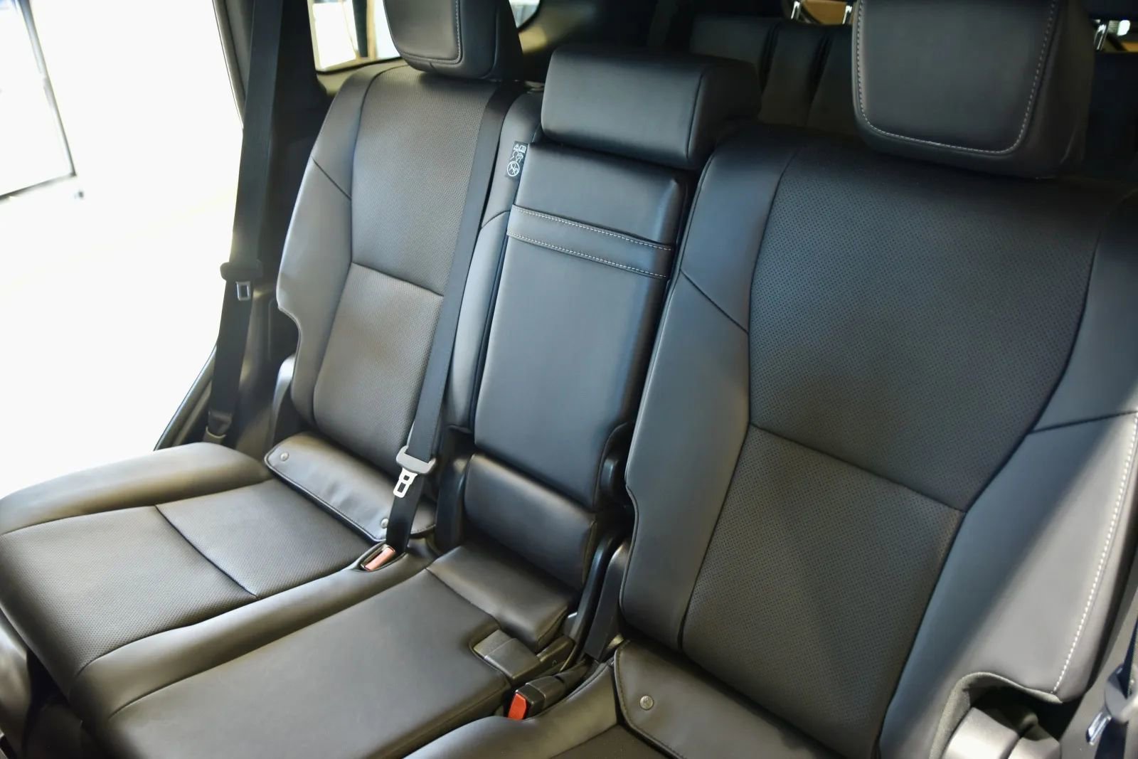 Used 2024 Lexus GX 550 w/ Accessory Package (Z1) image 23