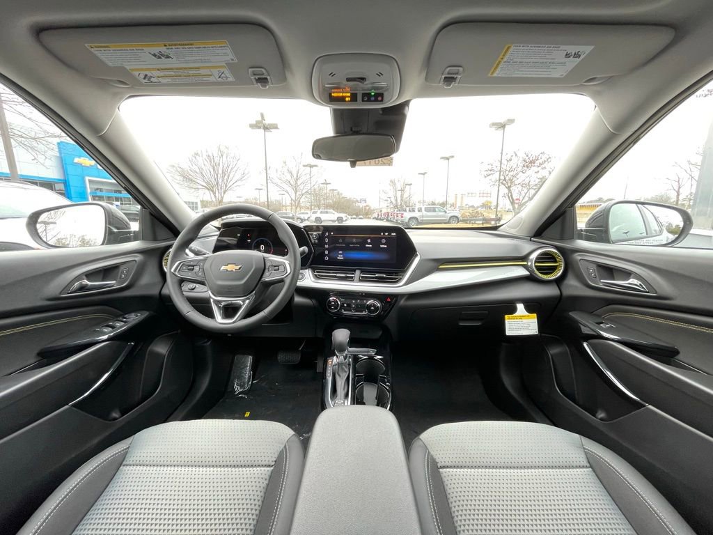 New 2026 Chevrolet Trax LT w/ Driver Confidence Package image 28