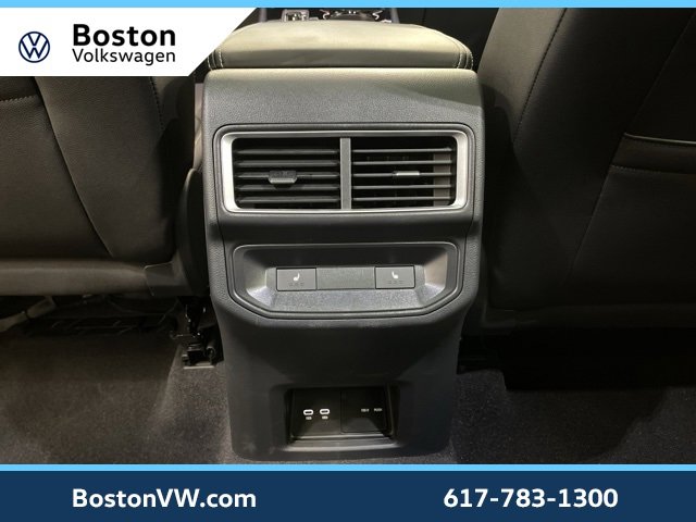 Used 2025 Volkswagen Atlas Cross Sport SEL R-Line image 26