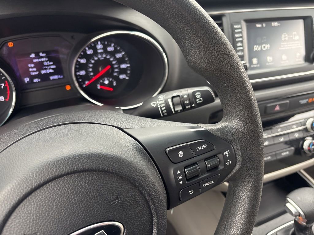 Used 2021 Kia Sedona LX image 44