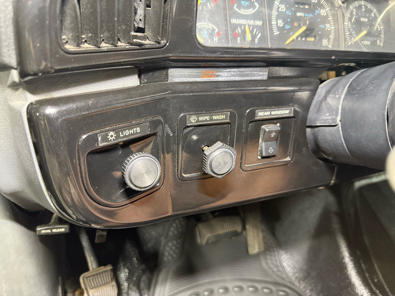 Used 1989 Ford Bronco Custom image 16