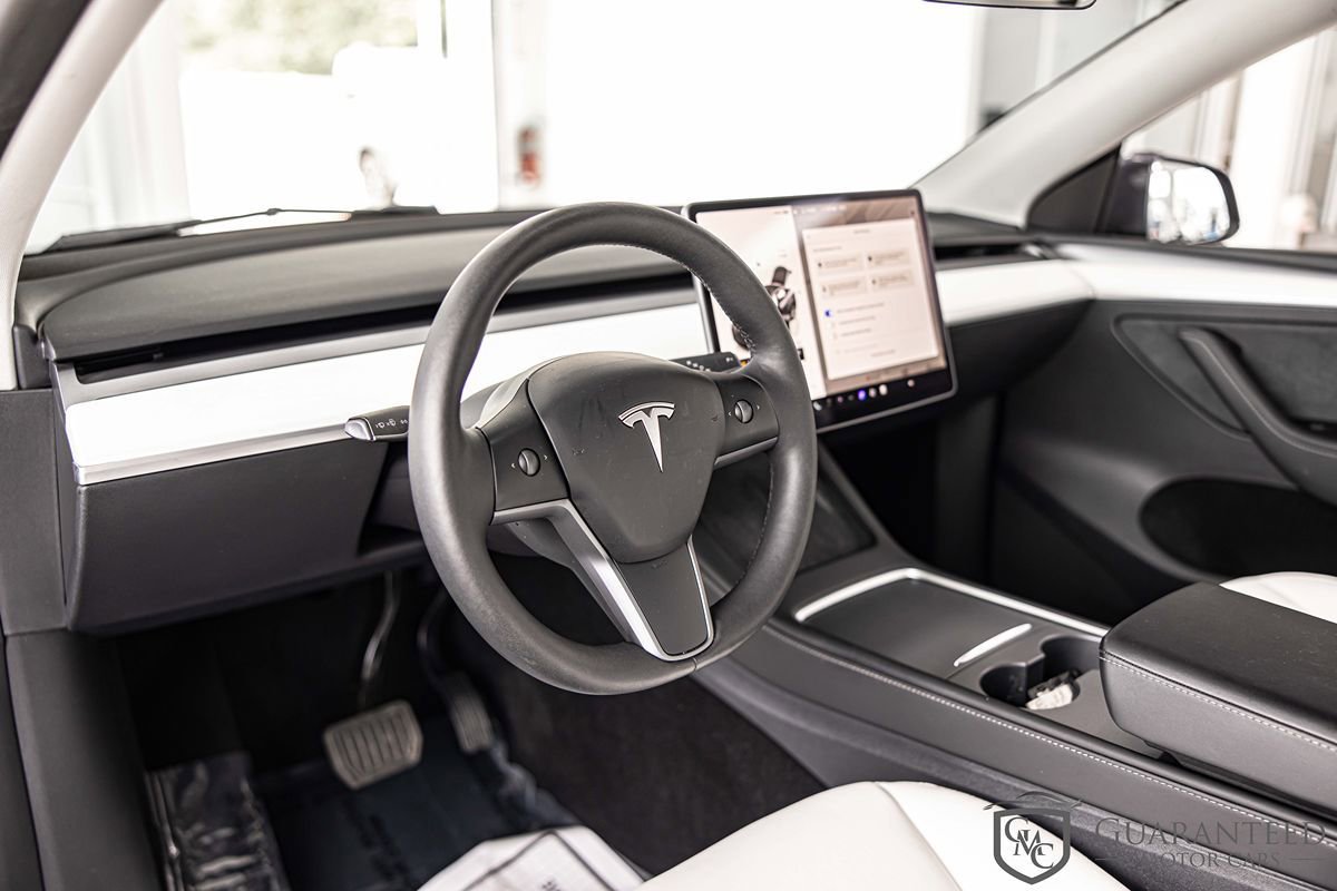Used 2023 Tesla Model Y Long Range AWD/4WD image 21