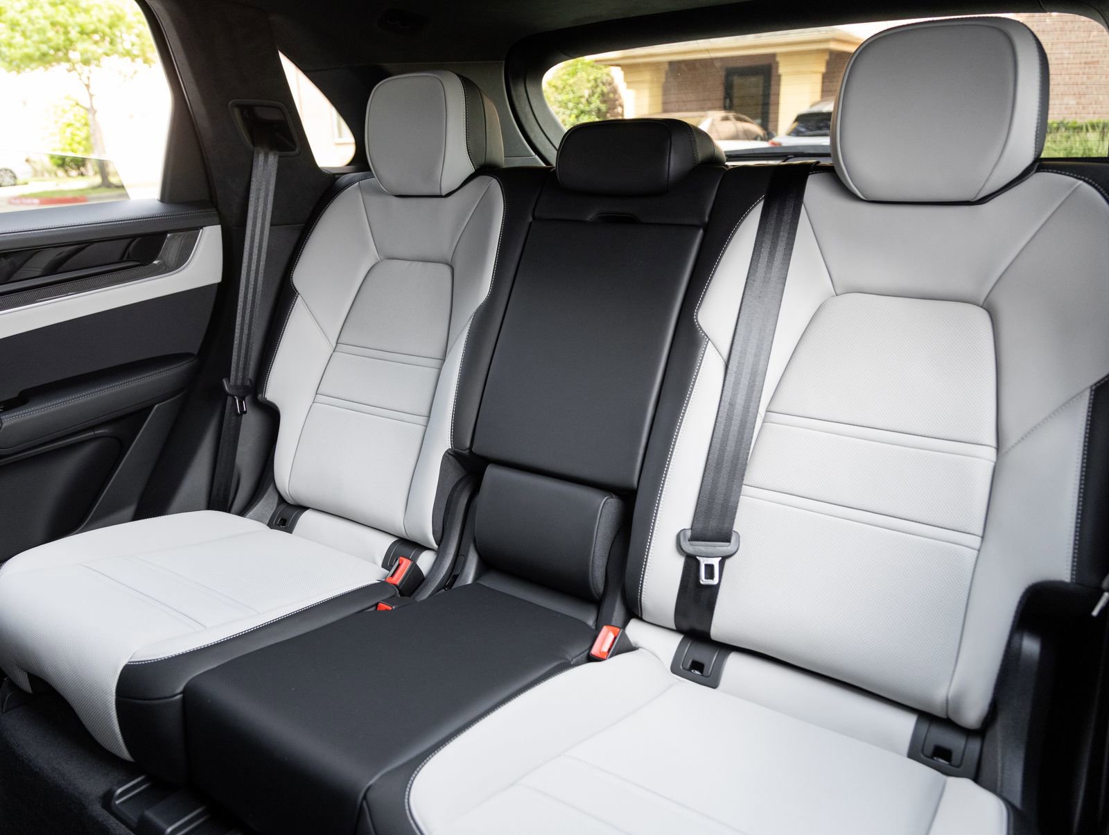 New 2026 Porsche Cayenne Turbo AWD/4WD image 28