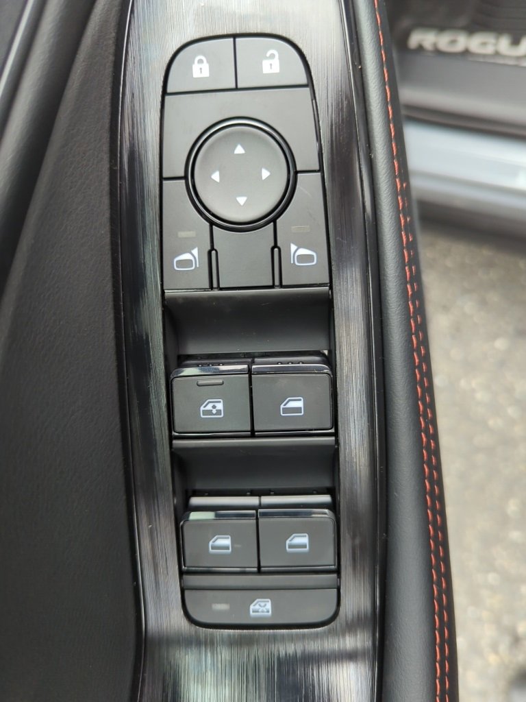 New 2026 Nissan Rogue SV image 10
