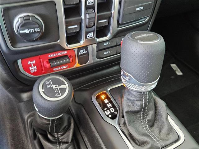 New 2025 Jeep Gladiator Mojave image 11