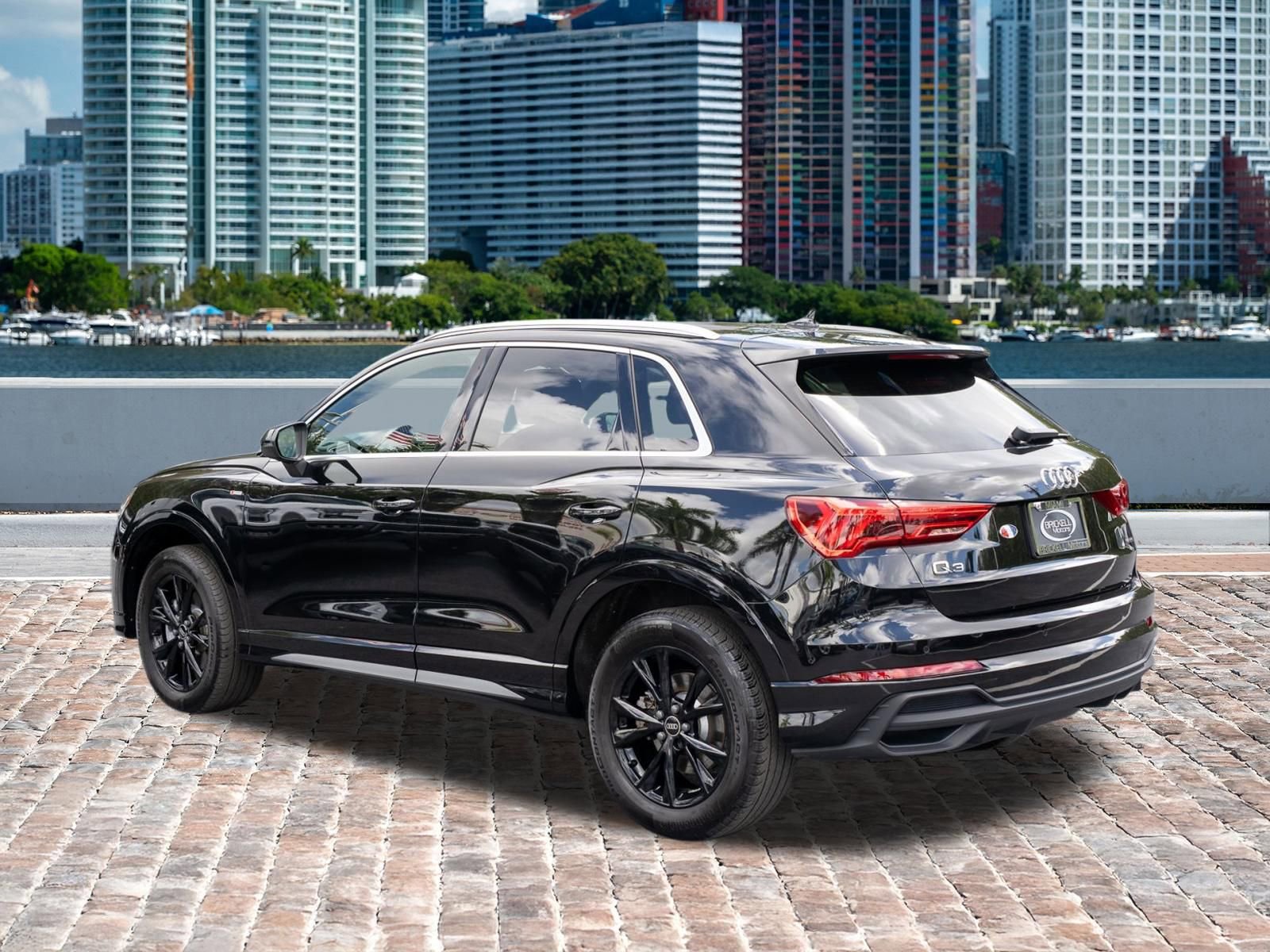 Used 2023 Audi Q3 2.0T Premium w/ Convenience Package image 7