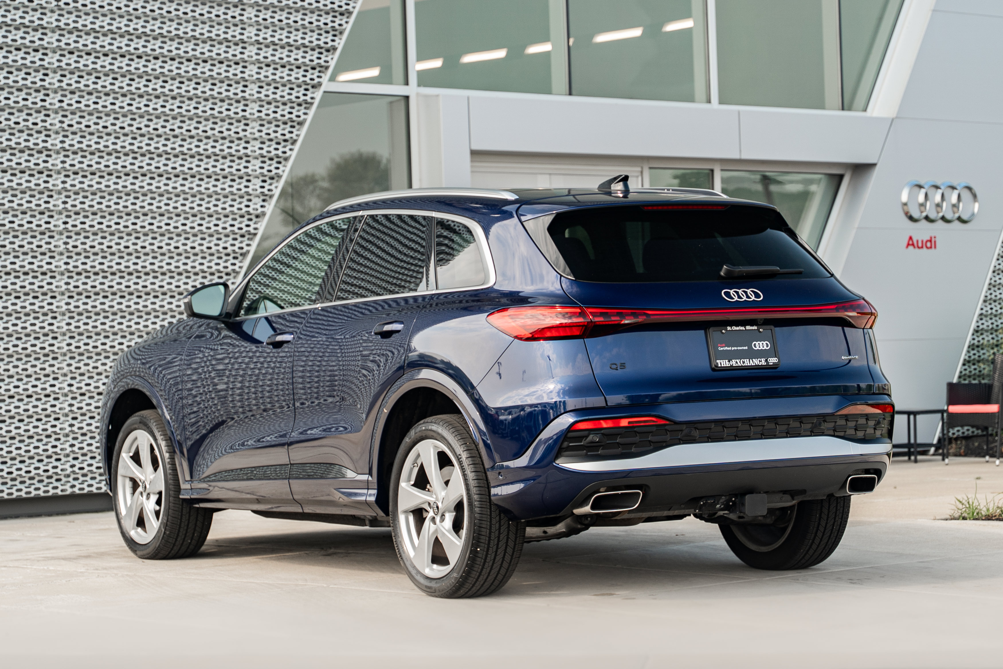 Certified 2025 Audi Q5 Premium w/ Premium Plus AWD/4WD image 5