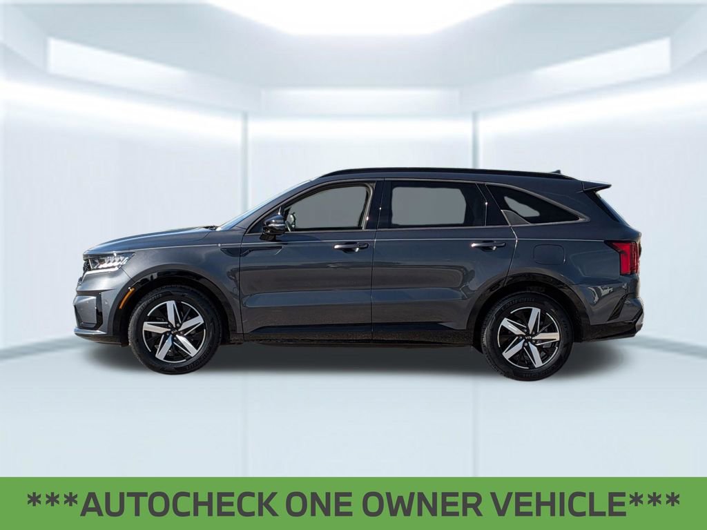 Used 2021 Kia Sorento S w/ Panoramic Sunroof Package FWD image 2
