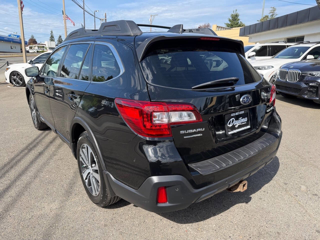 Used 2018 Subaru Outback 2.5i Limited AWD/4WD image 3