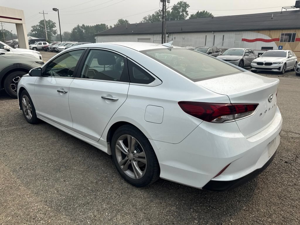 Used 2018 Hyundai Sonata SEL FWD image 2
