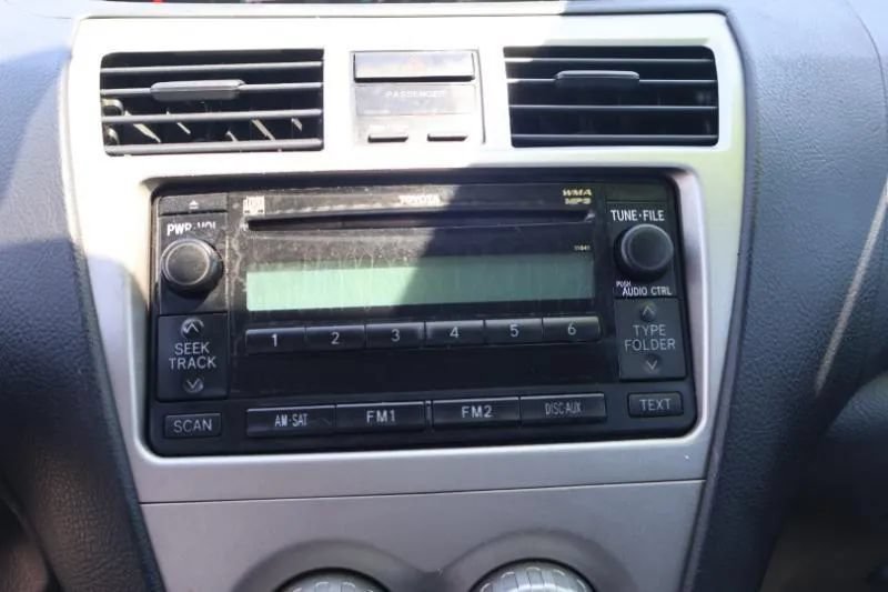 Used 2009 Toyota Yaris Sedan w/ Convenience Pkg FWD image 12