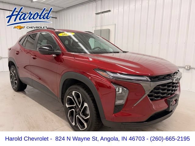 Used 2024 Chevrolet Trax RS w/ Sunroof Package FWD image 1