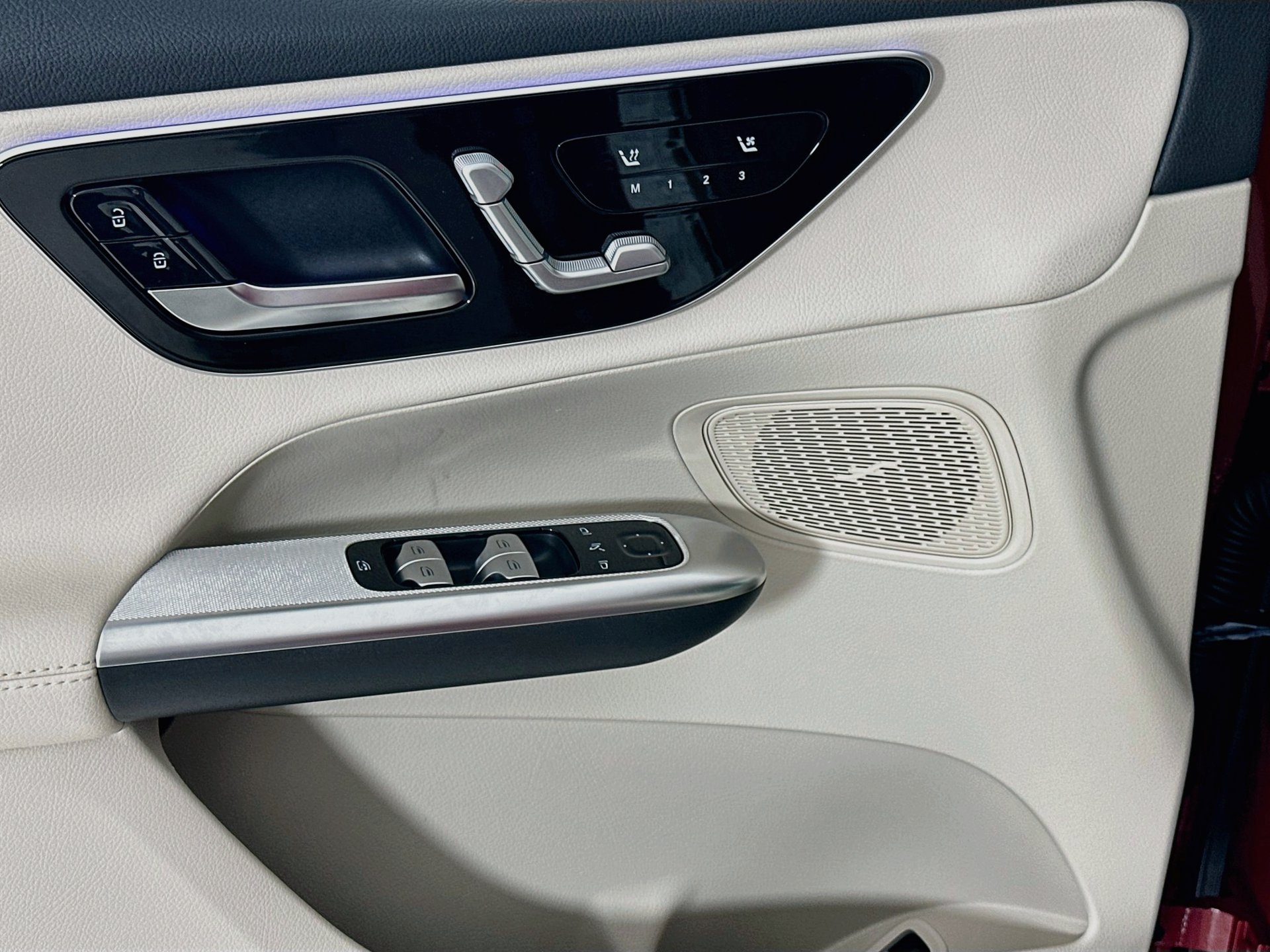 New 2027 Mercedes-Benz GLC 300 image 19