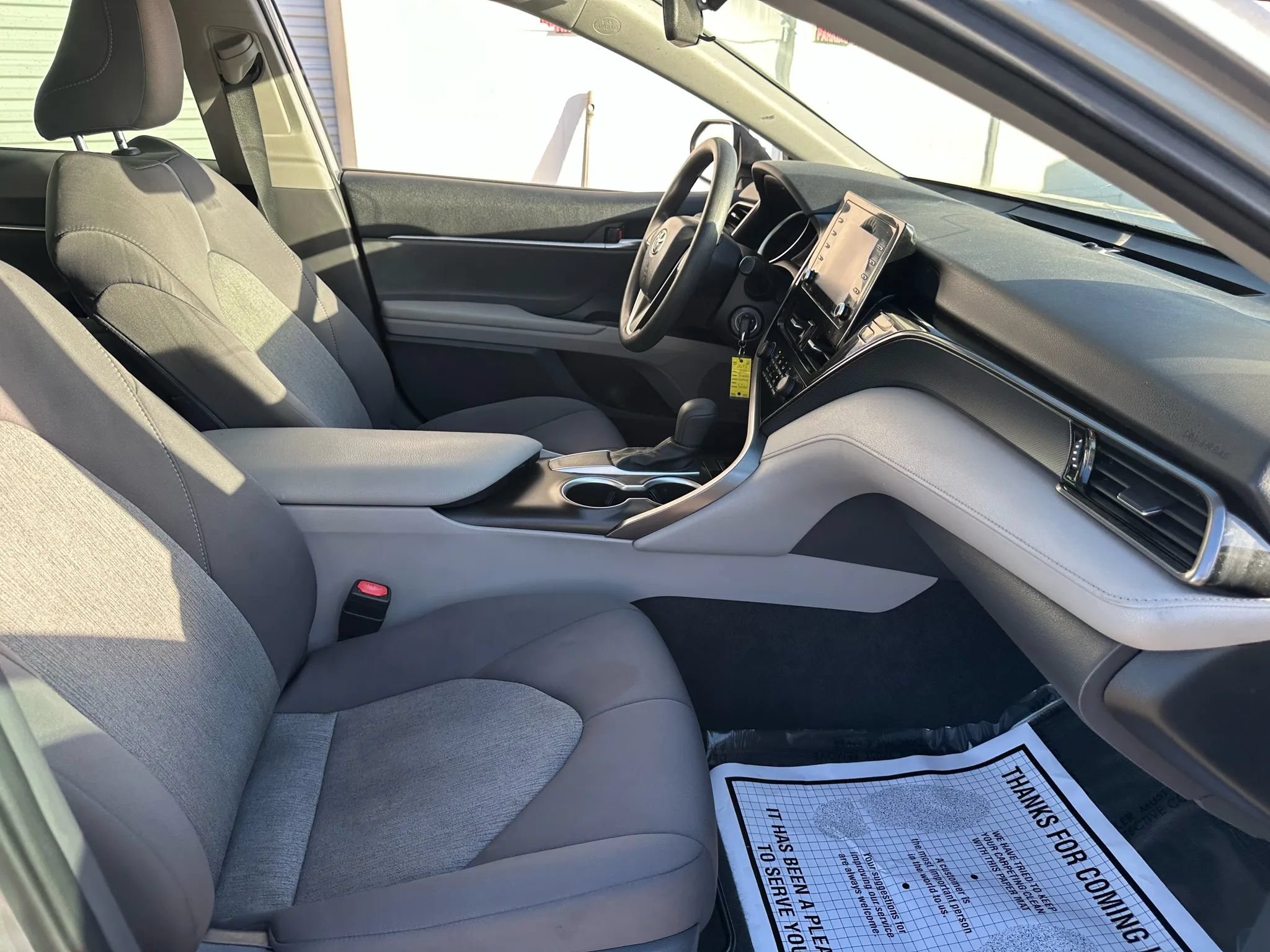 Used 2021 Toyota Camry LE FWD image 7