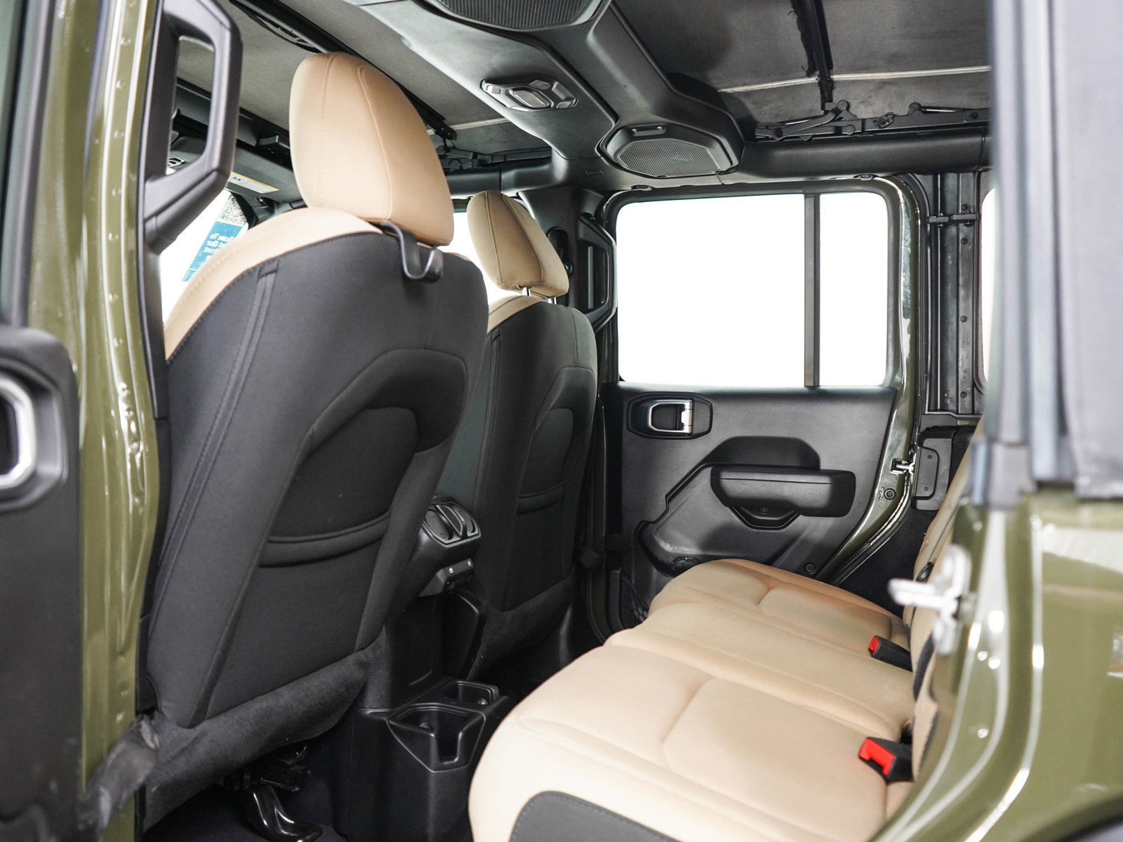 Used 2022 Jeep Wrangler Unlimited Sport AWD/4WD image 16