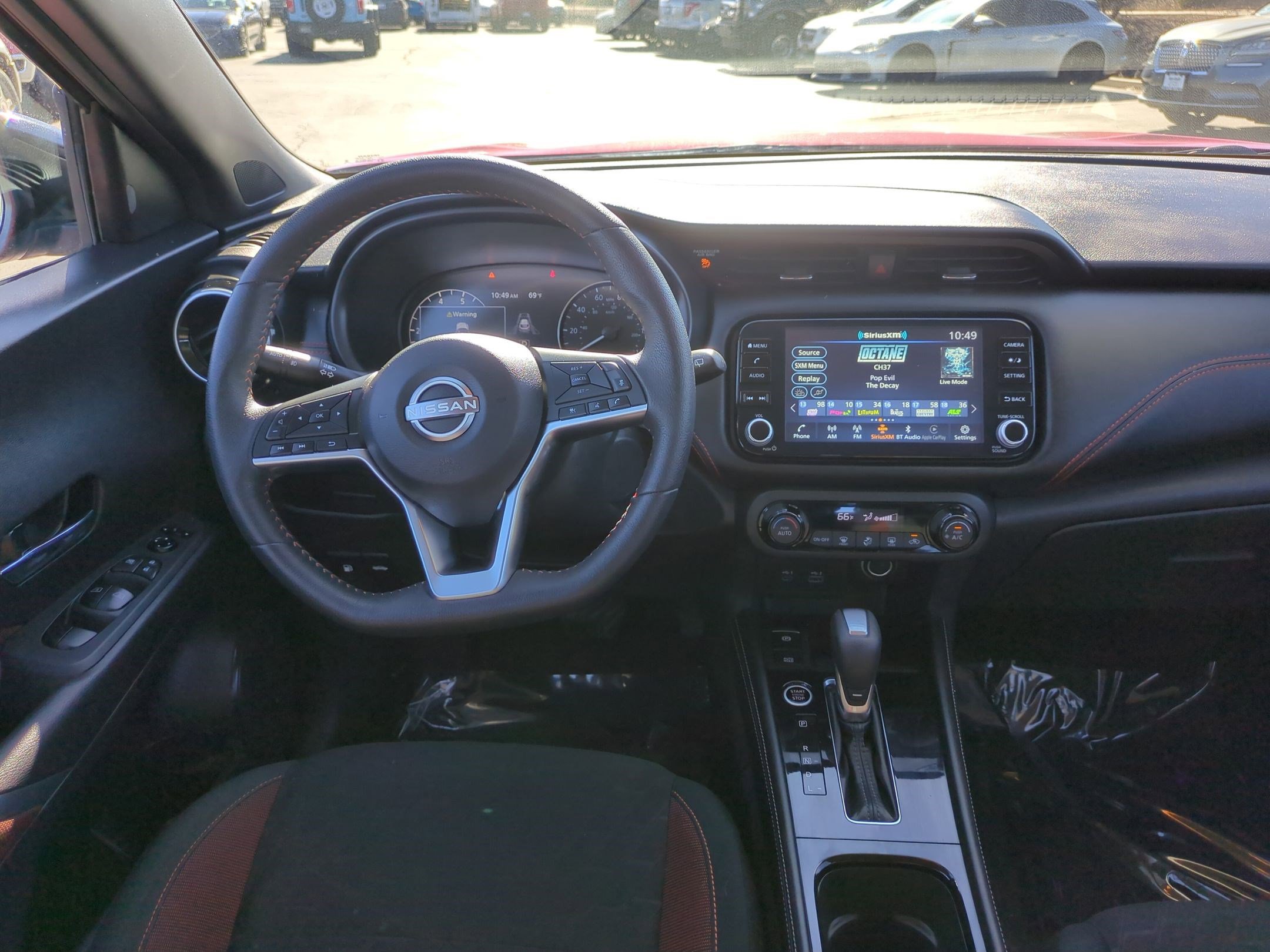 Used 2024 Nissan Kicks SR w/ Interior Electronics Package image 27
