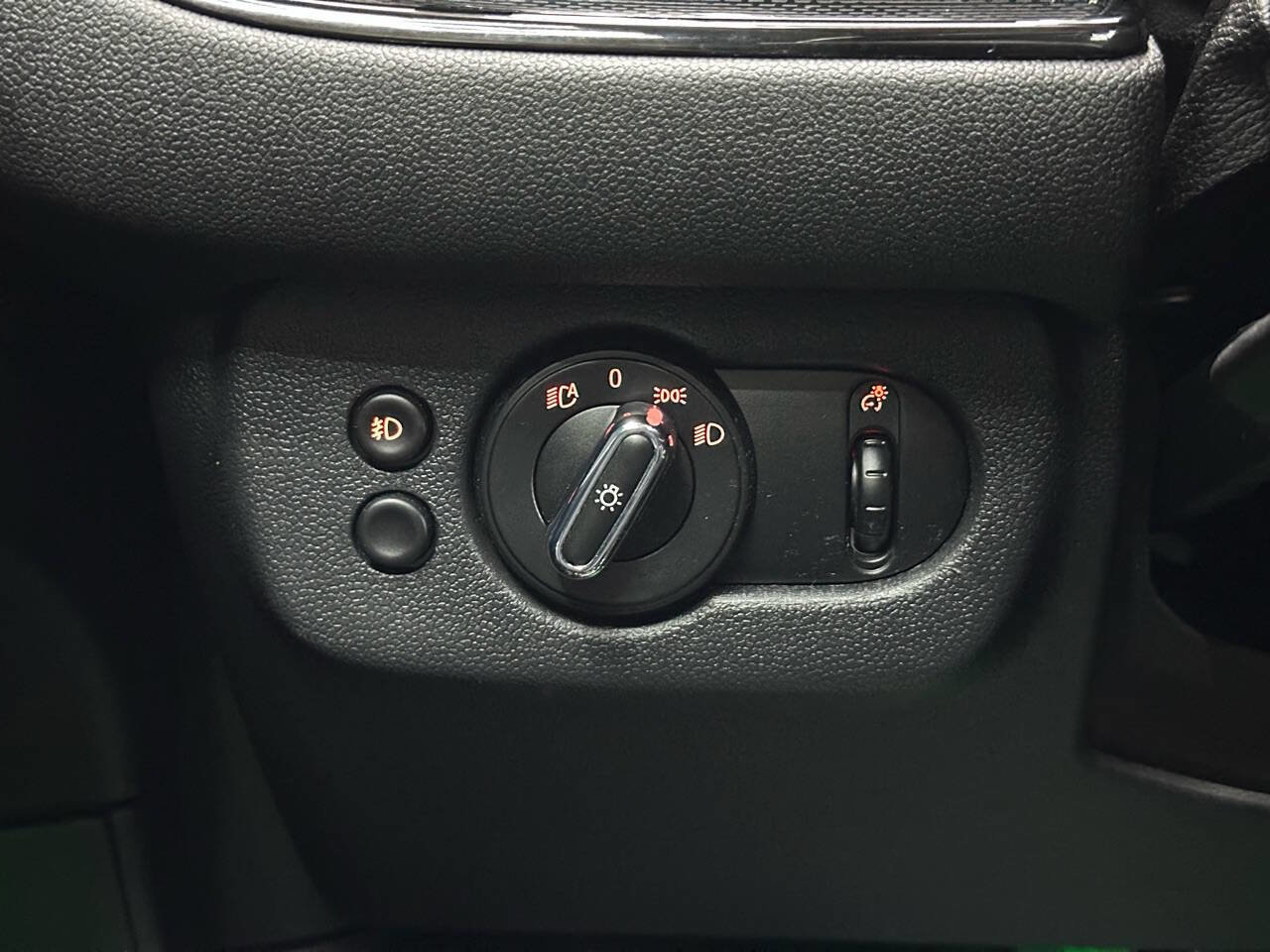 Used 2019 MINI Cooper Clubman image 24