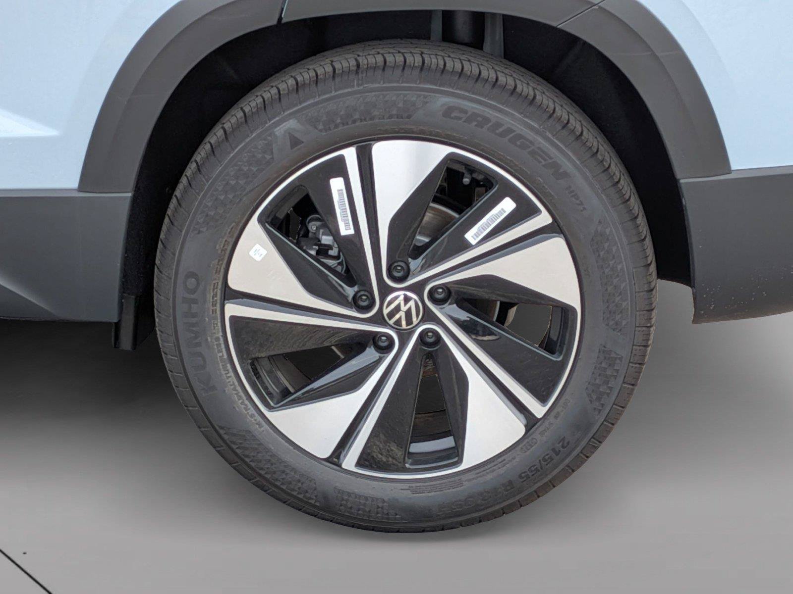 New 2026 Volkswagen Taos SE AWD/4WD image 37