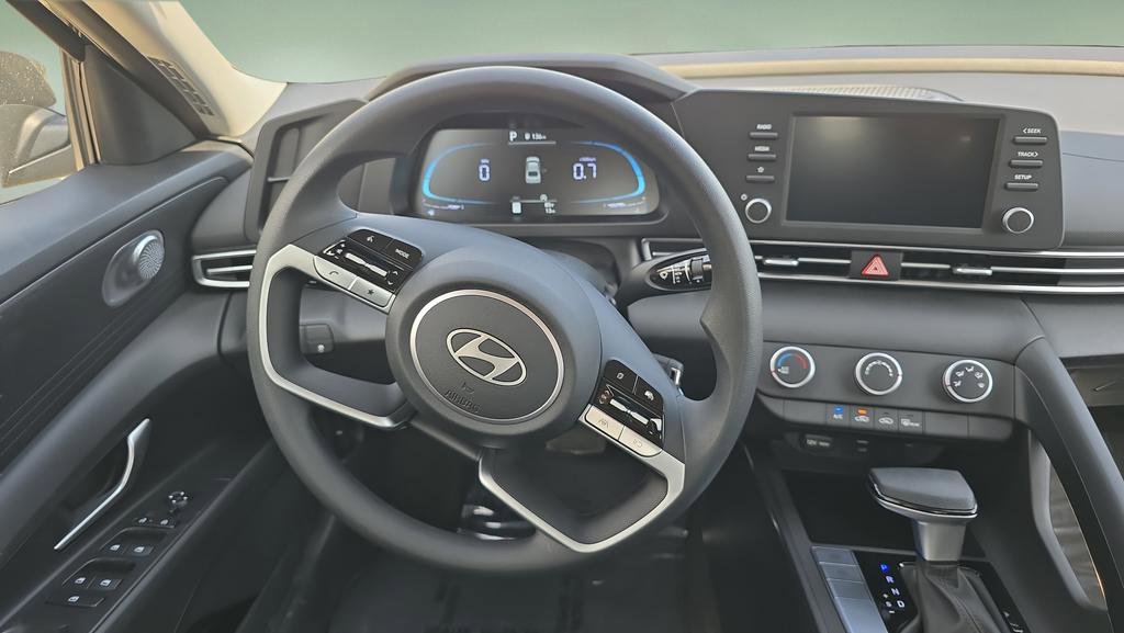 New 2026 Hyundai Elantra SE FWD image 12