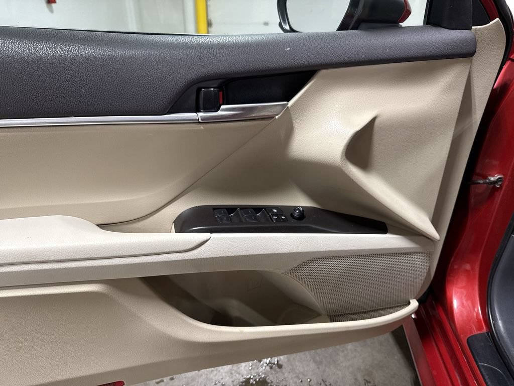 Used 2023 Toyota Camry LE FWD image 20