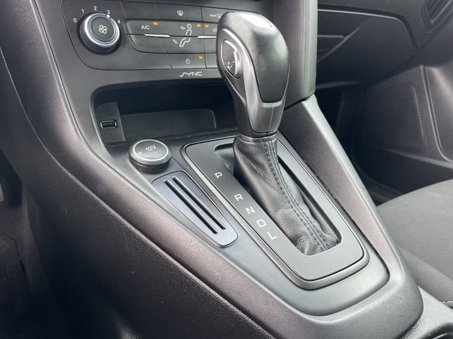 Used 2016 Ford Focus SE FWD image 22