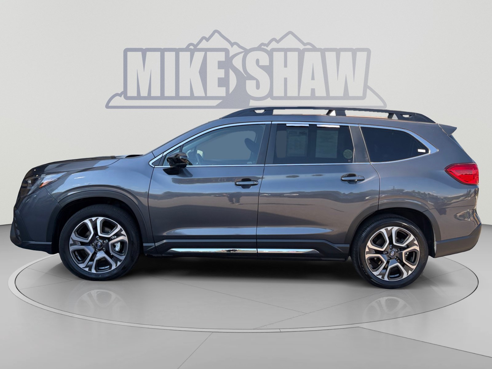 Used 2025 Subaru Ascent Limited w/ Popular Package #2 AWD/4WD image 2