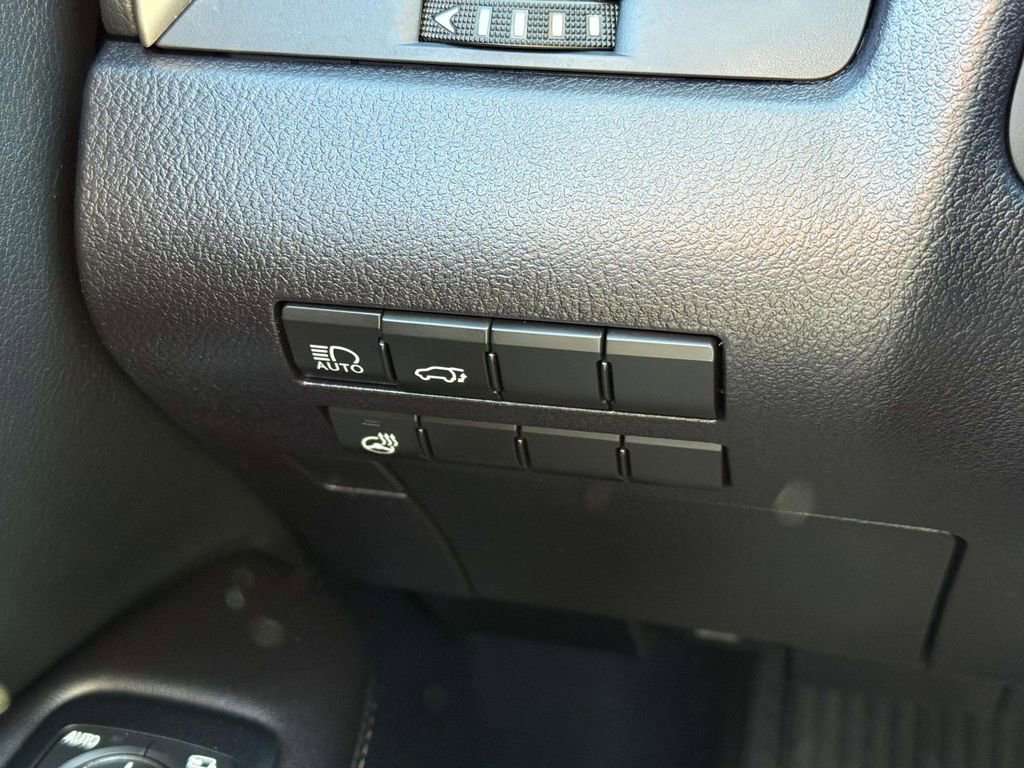 Used 2017 Lexus RX 350 AWD w/ Premium Package image 23