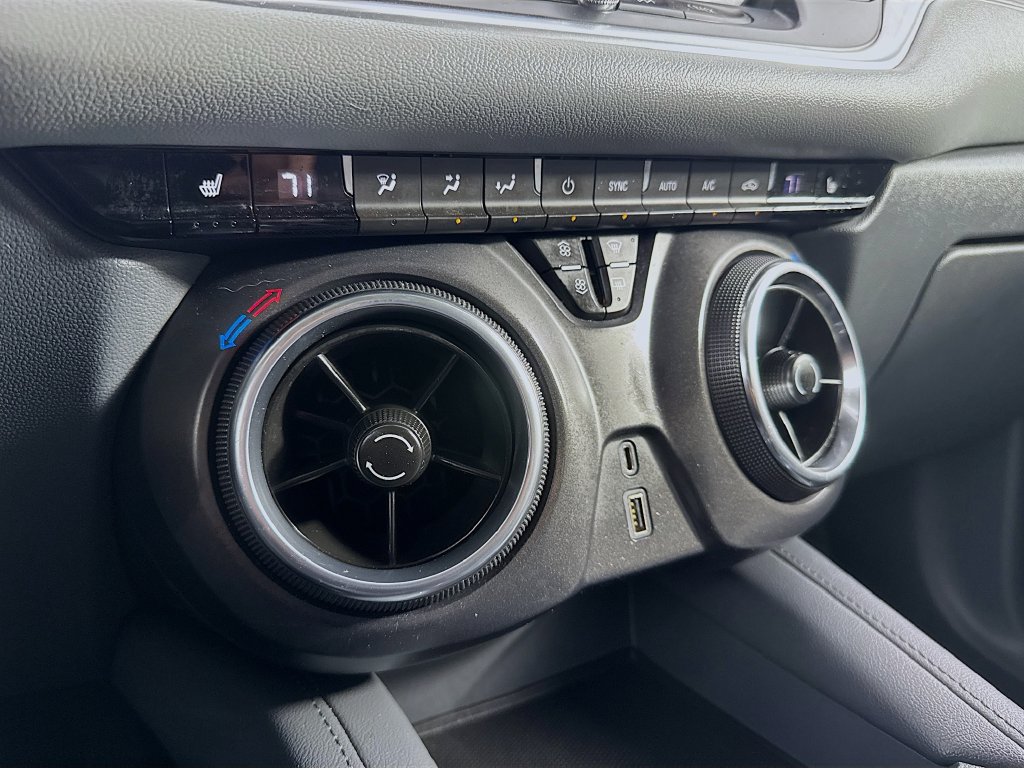 Used 2020 Chevrolet Blazer LT AWD/4WD image 18