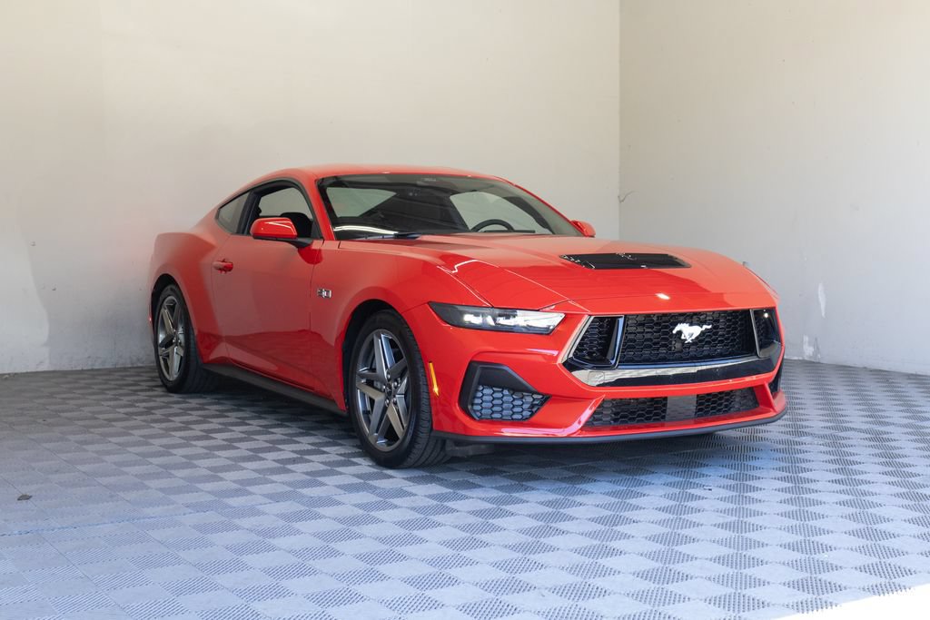 Used 2025 Ford Mustang GT RWD image 6