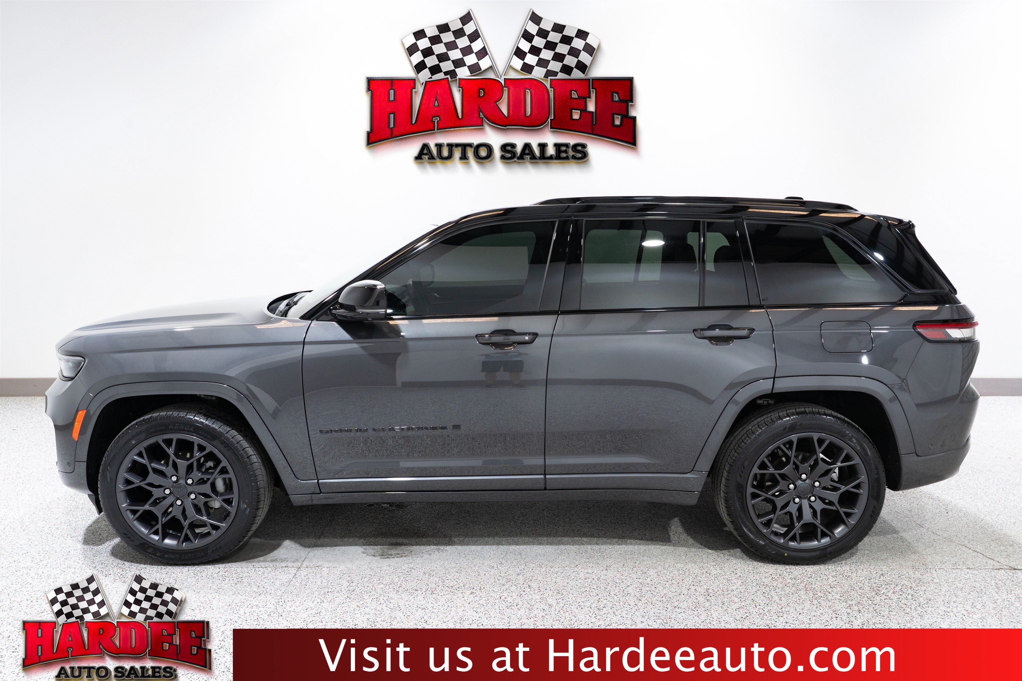 Used 2025 Jeep Grand Cherokee Summit w/ Adv Protech Group IV AWD/4WD 360° Tour