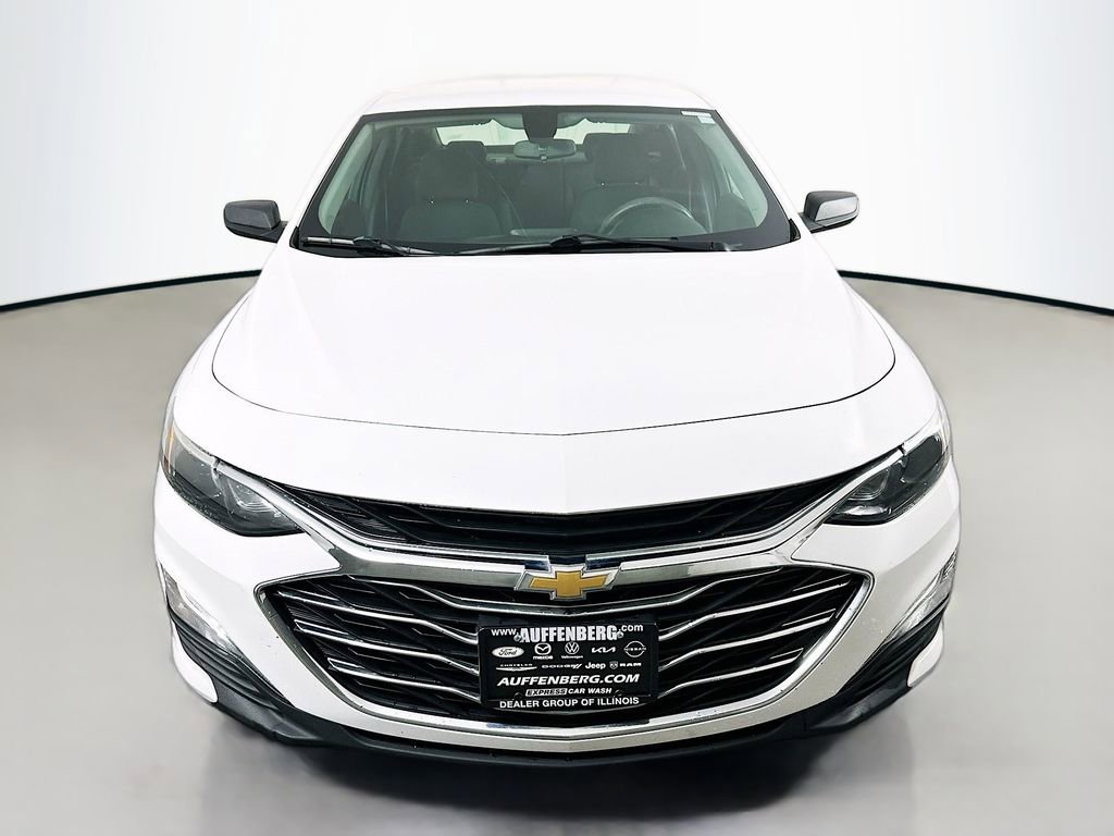 Used 2020 Chevrolet Malibu LS image 2
