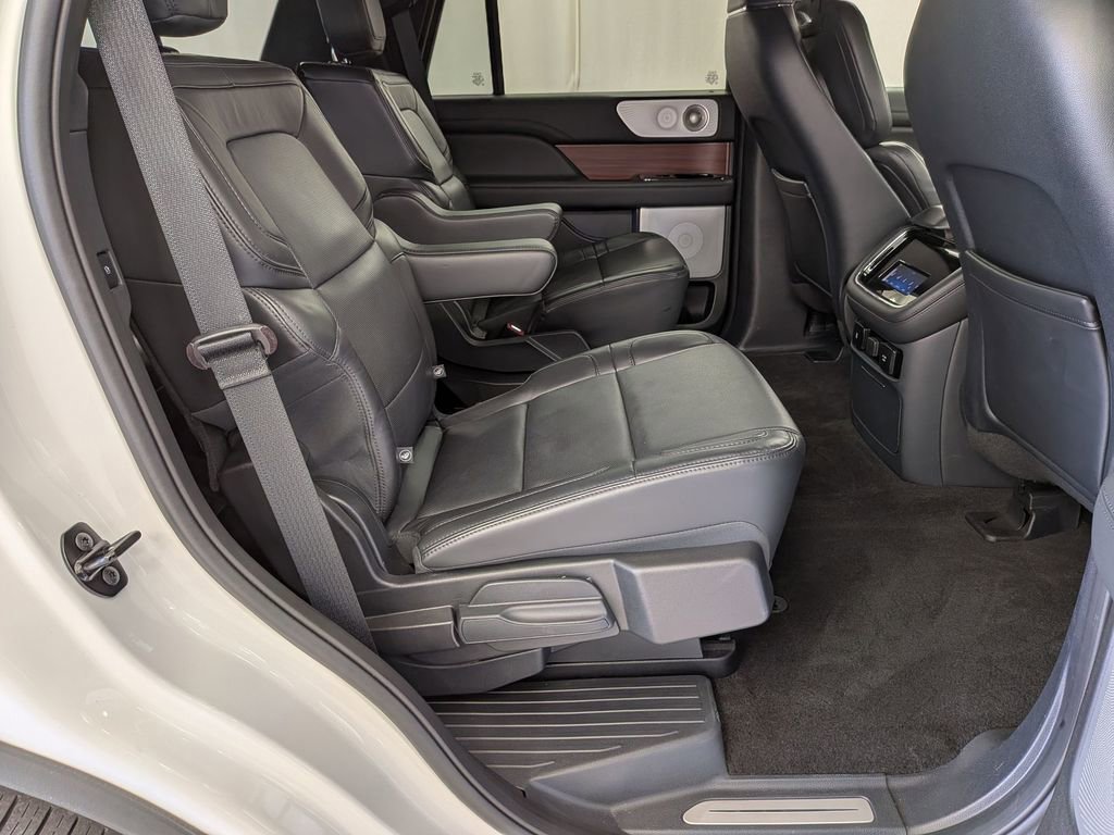 Used 2023 Lincoln Navigator Reserve image 35
