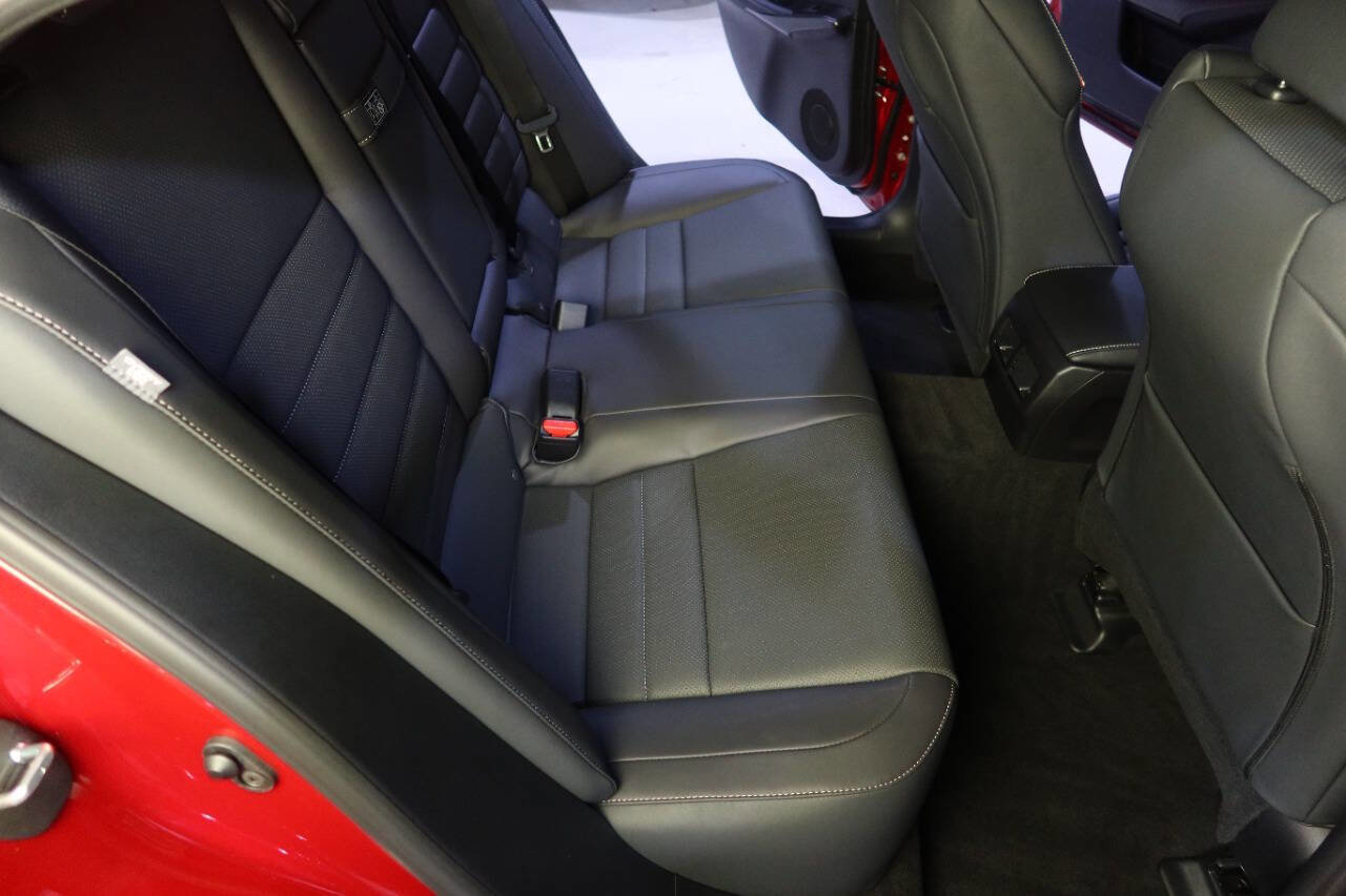 Used 2025 Lexus IS 350 F Sport RWD image 15