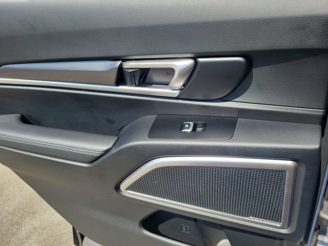 Certified 2025 Kia Telluride LX FWD image 13