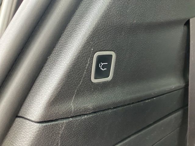 Used 2020 Chrysler Pacifica Limited w/ Advanced Safetytec Group image 46