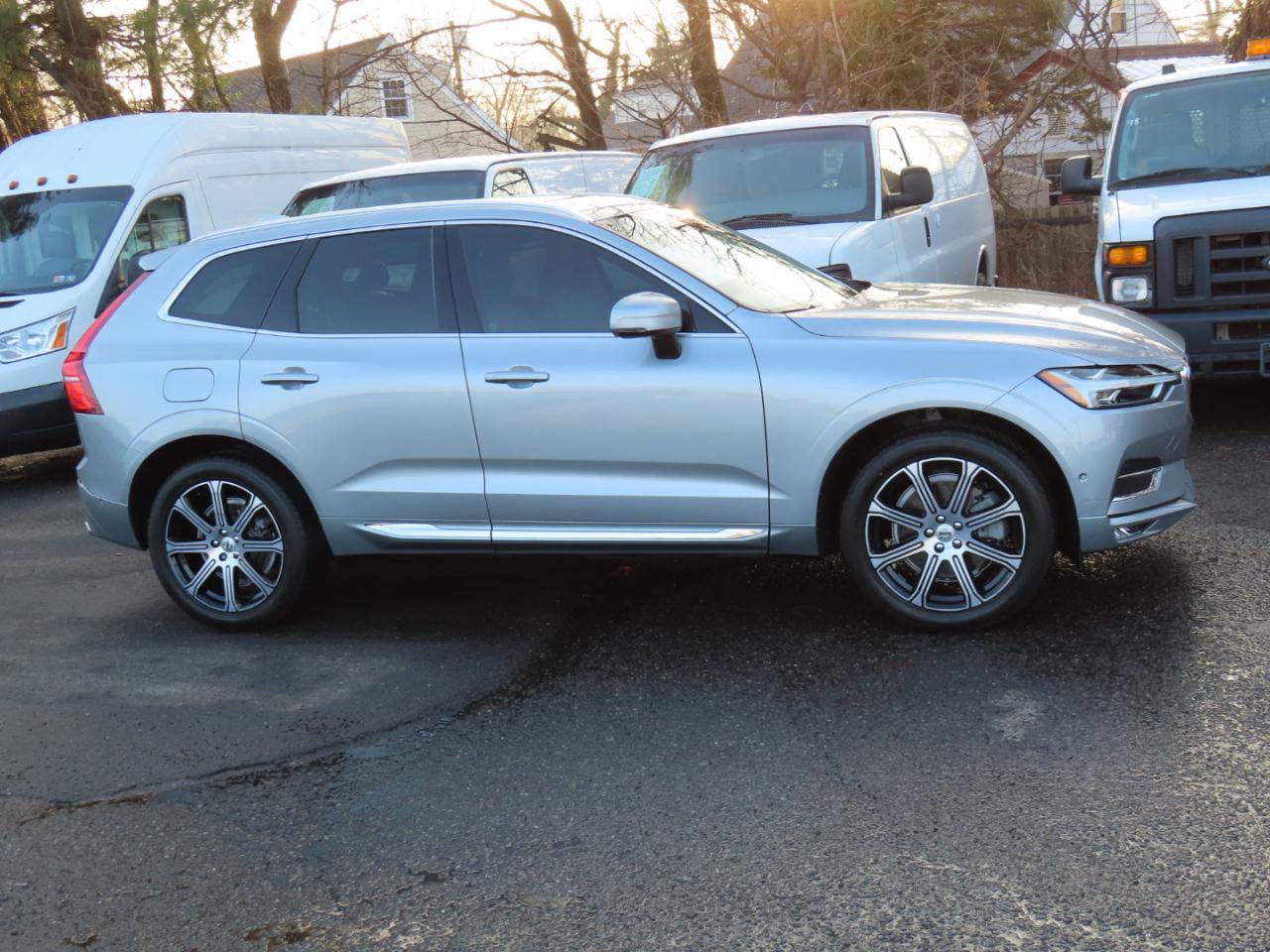 Used 2018 Volvo XC60 T6 Inscription w/ Convenience Package image 18