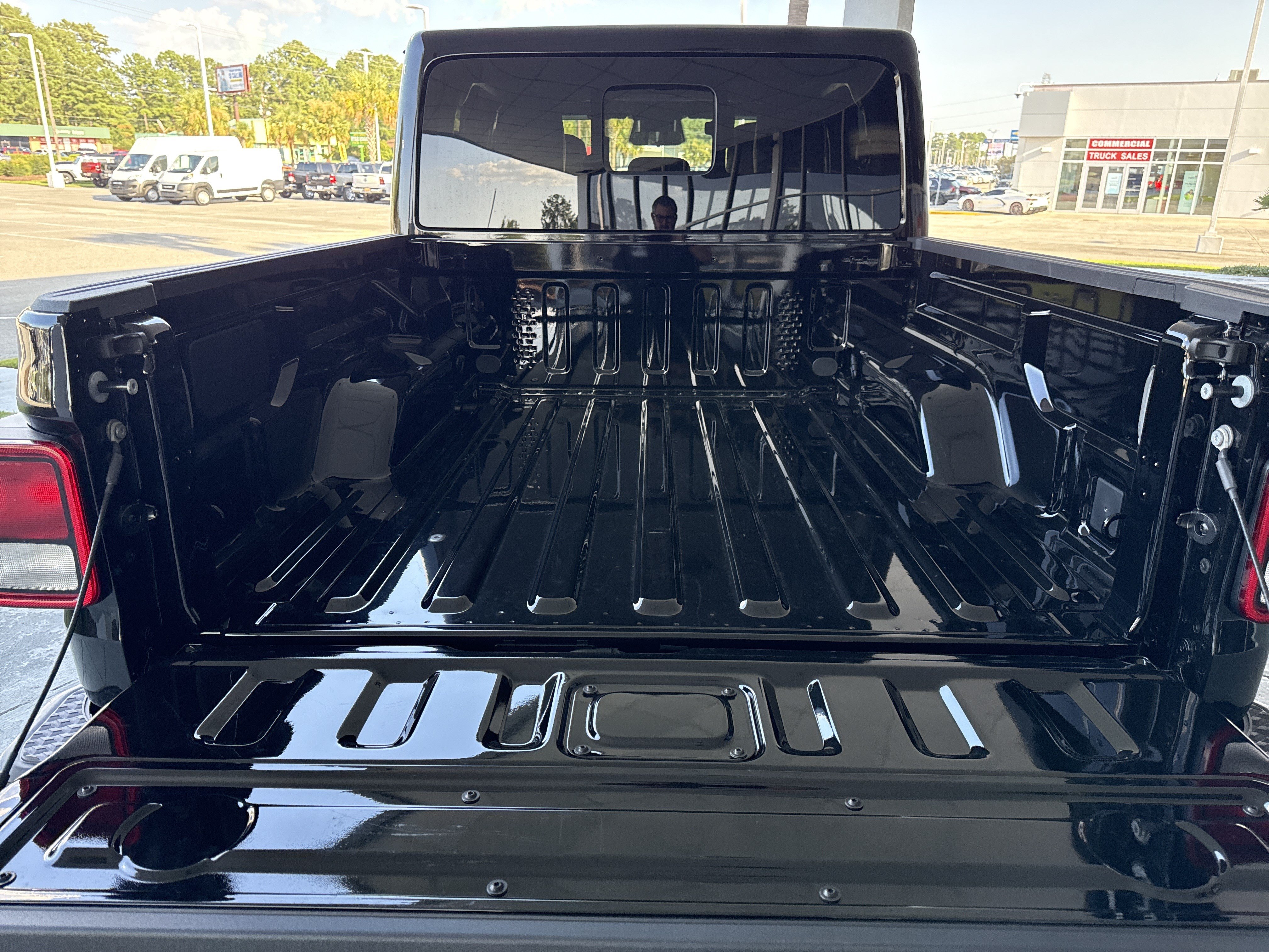 Used 2026 Jeep Gladiator Sport AWD/4WD image 30