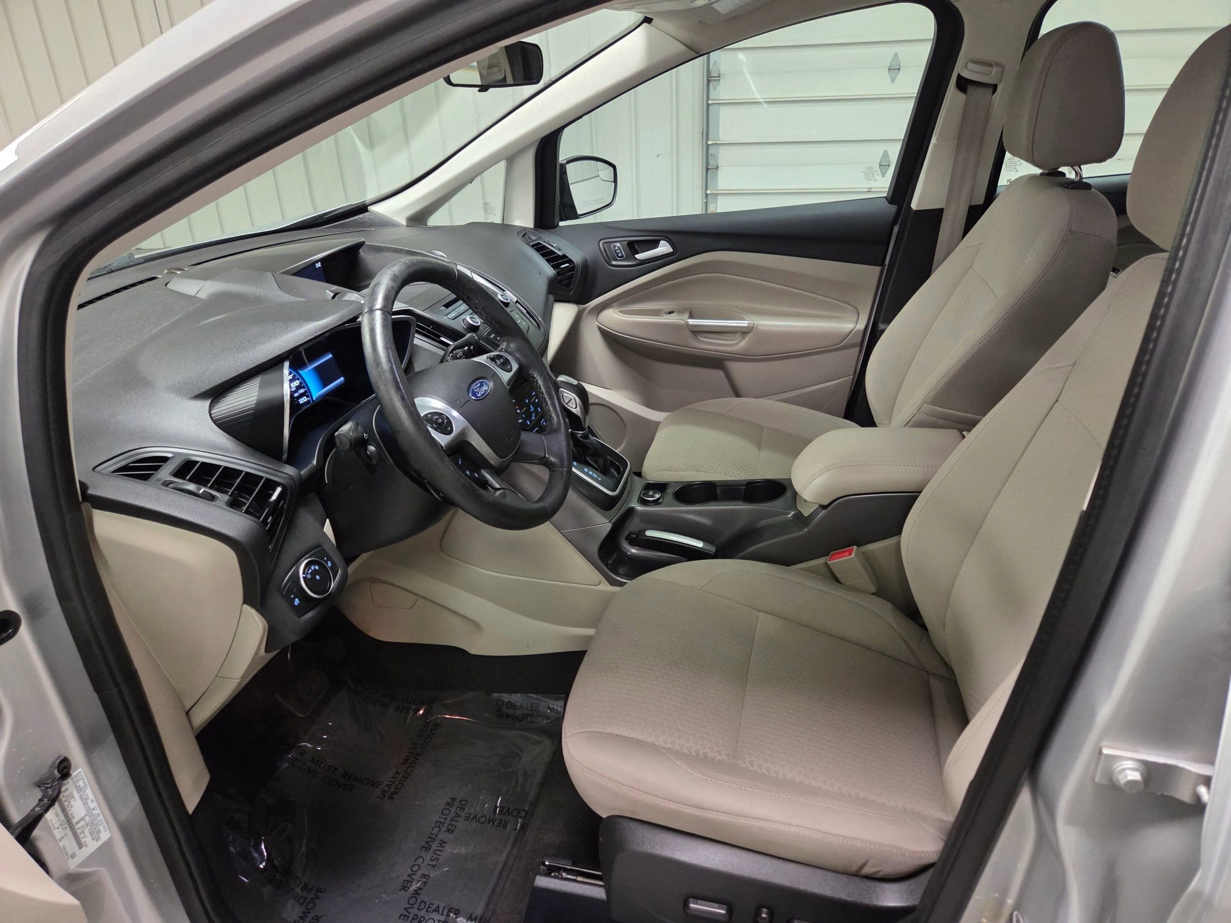 Used 2017 Ford C-MAX SE FWD image 14